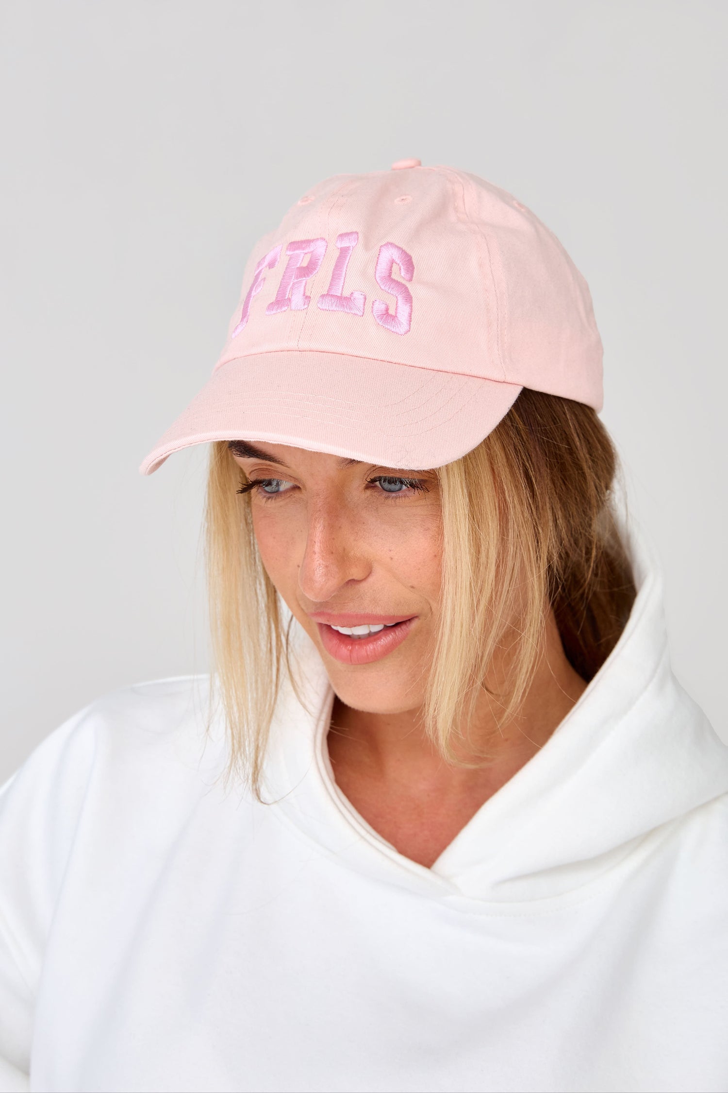 Caps