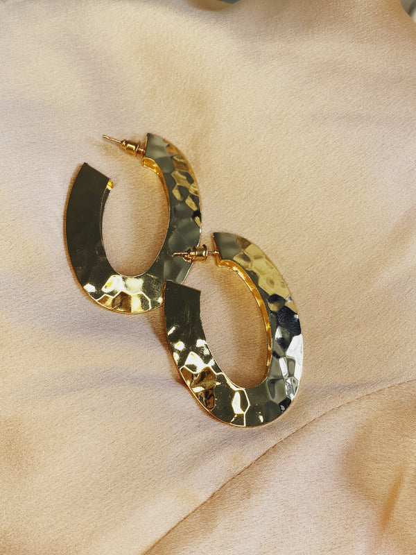 Faded Medium Size Hammered Hoops In Gold